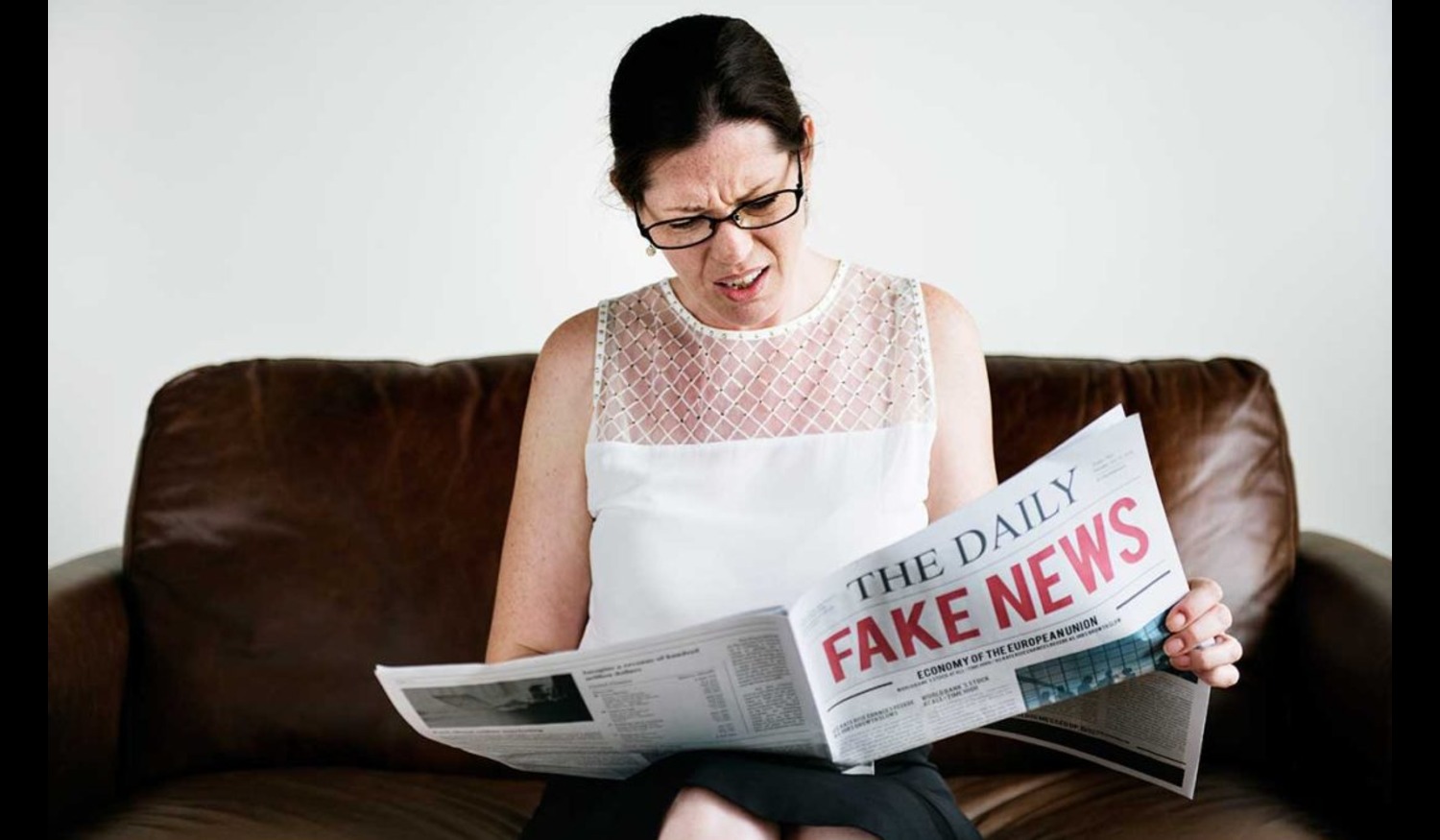 Reading fake news